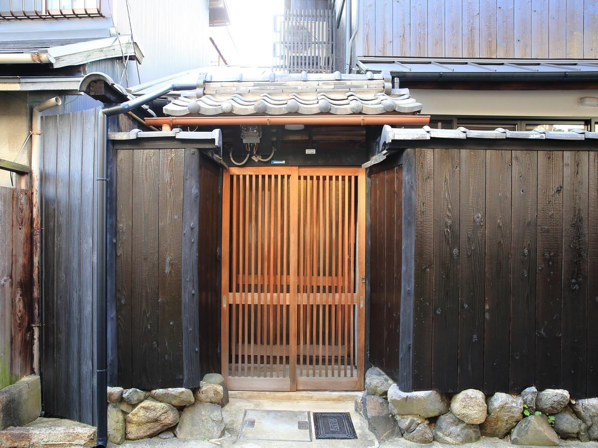 カモンイン 稲荷 Kyōto Esterno foto